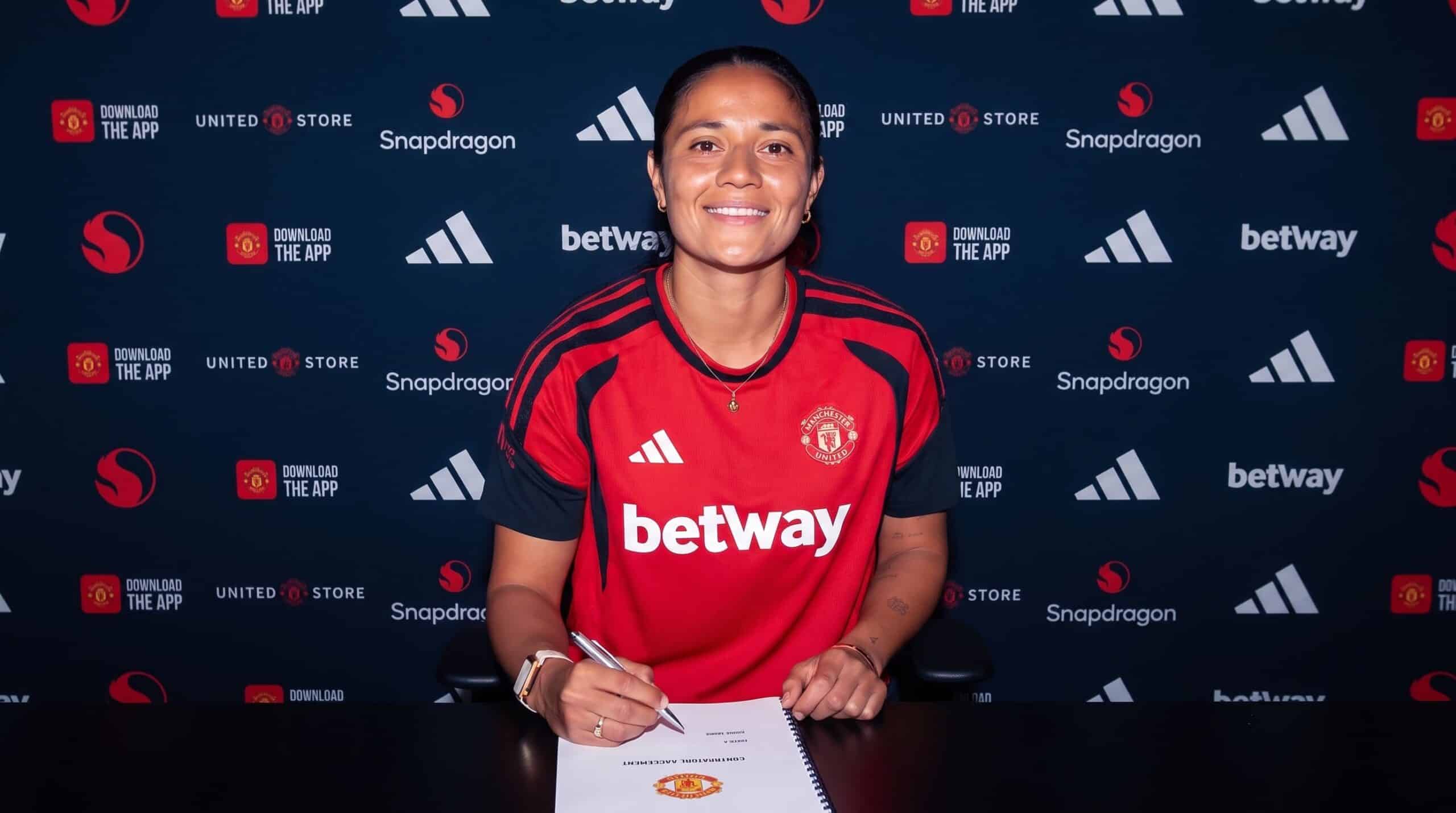 Rebeca Bernal deja la Liga MX para sumarse al Manchester United