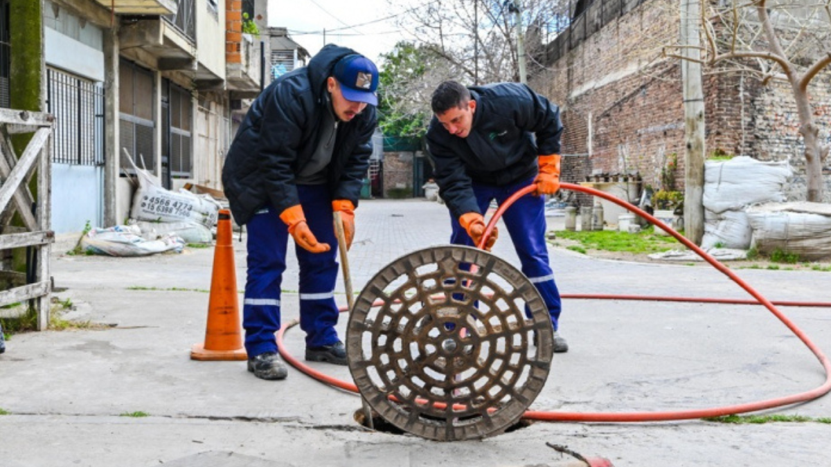 San Vicente: Provincia ofrece servicio gratuito de hidrosucción y zanjeo