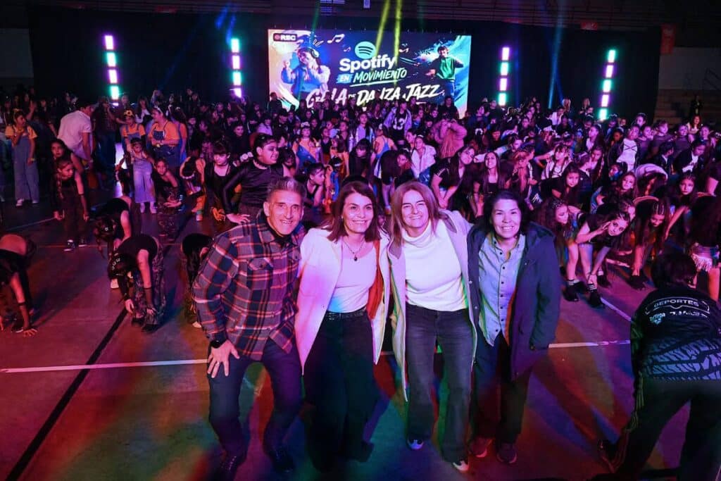 Tigre celebró la Gala de Danza Jazz 2026 con más de 500 alumnos