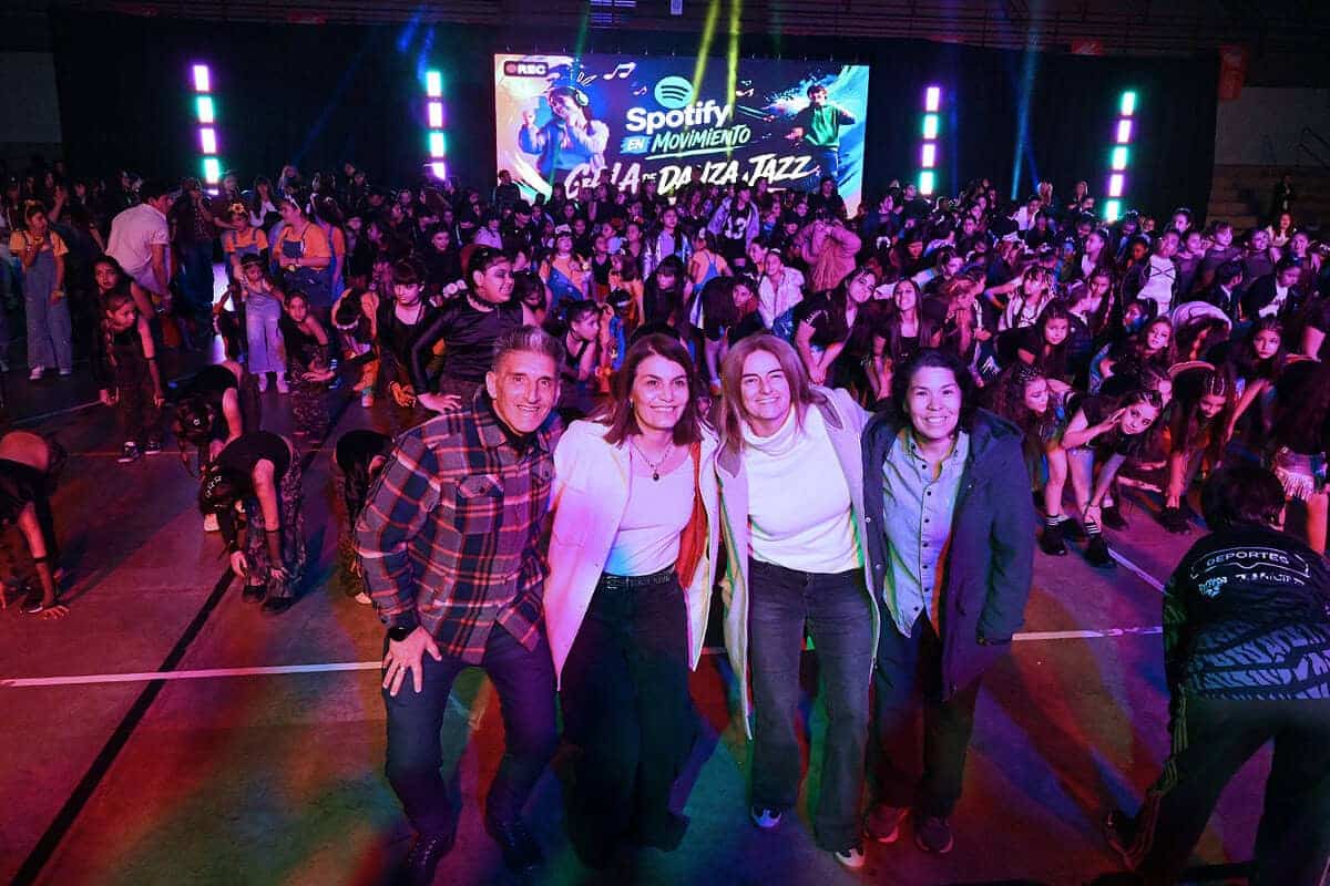 Tigre celebró la Gala de Danza Jazz 2026 con más de 500 alumnos