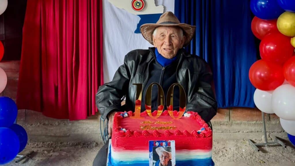 Vecino de Monte Grande cumplió 100 años rodeado por cuatro generaciones