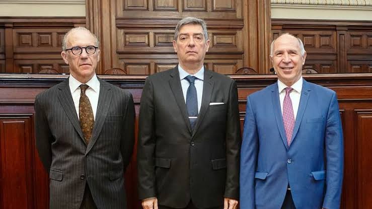 Corte Suprema: los jueces que mantuvieron vigente el DNU de tierras
