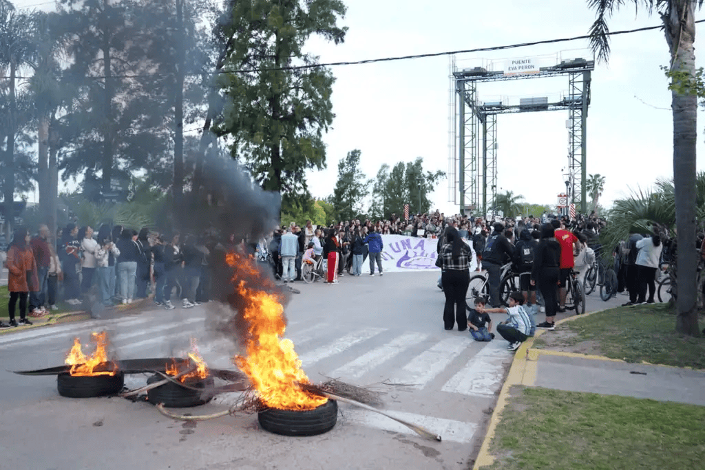 Dolor y pedido de justicia en Dique Luján: marcharon por Aixa, la joven hallada muerta