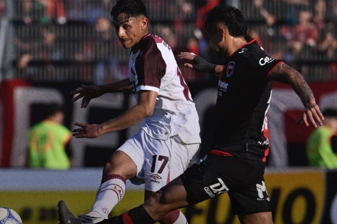Lanús empató sin goles frente a Newell's en Rosario por el Torneo Clausura