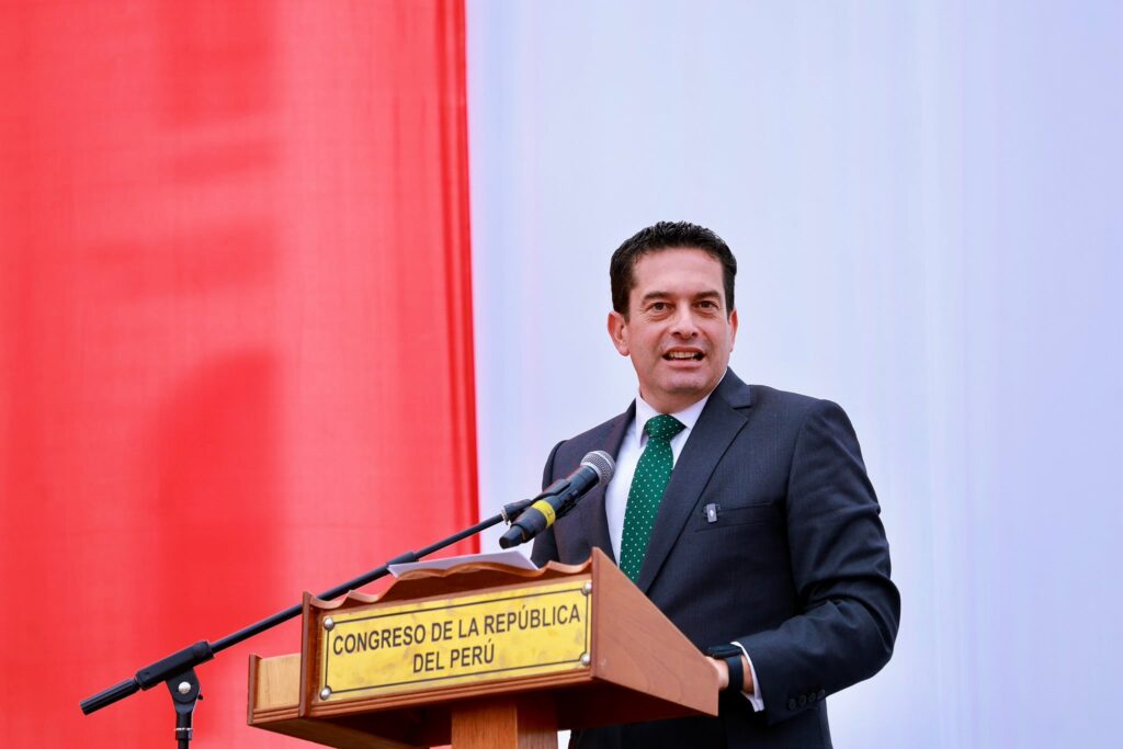 Miguel Torres criticó a Roberto Sánchez y le exigió cesar su oposición