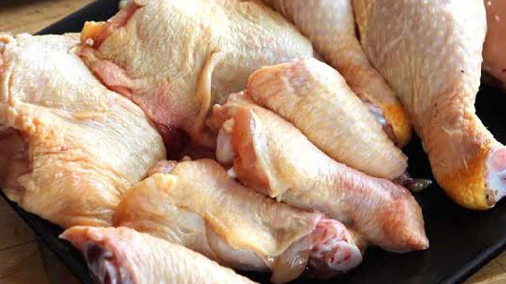 Por primera vez en la historia, el consumo de pollo superó al de carne vacuna